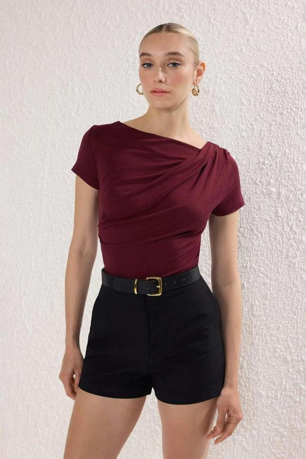 Hoxton Gal Draped/Gathered Detail Fitted Knit Blouse
