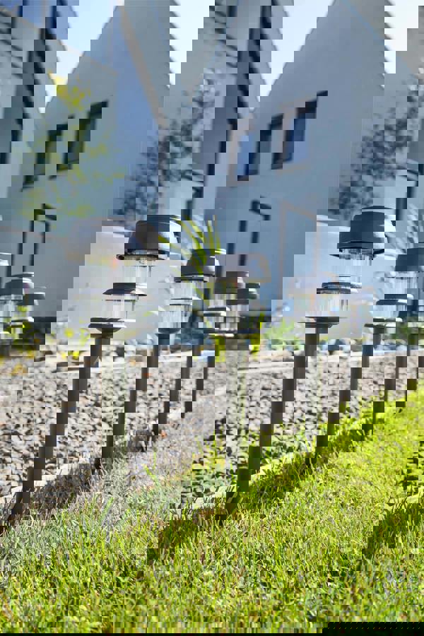 Luxform Solar Lagos Black Spike Light 24pk