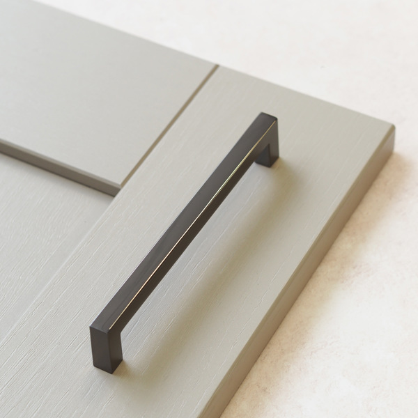 Handle & Home 160mm Black Nickel Square Frame Handle