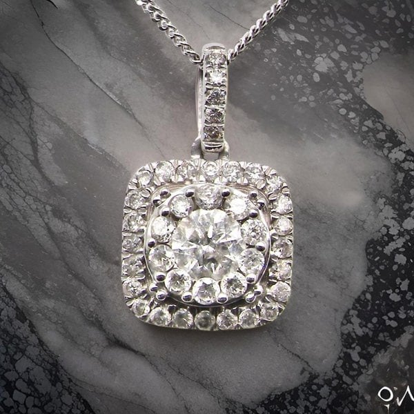 Vintage Tom A white gold Diamond Pendant