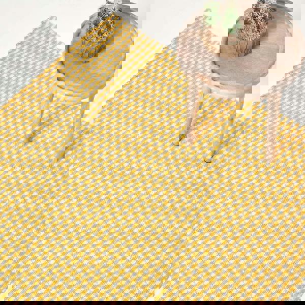 HOMESCAPES Cotton Hand Woven Gingham Check Rug