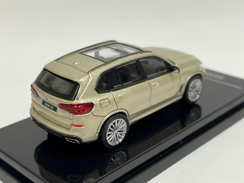 2018 bmw x5 g05 sunstone metallic lhd 1:64 scale paragon 55187