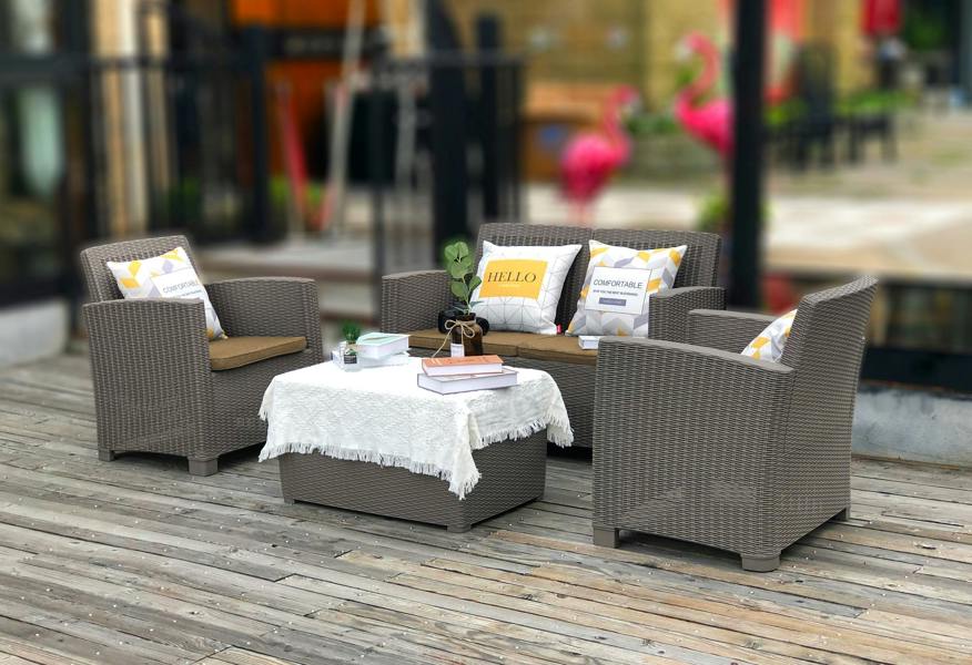 Homeology SANTANA 4 Piece PE Rattan 4-Seater with Cushions Garden Furniture and Coffee Table Set in Greige