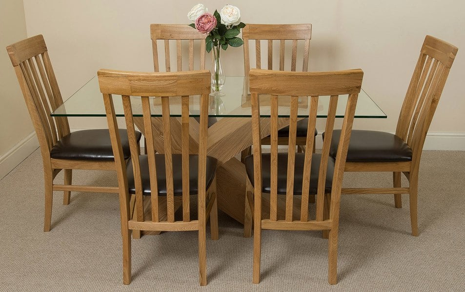 That's Furniture Valencia Oak Small Glass Dining Table & Harvard Oak Chairs