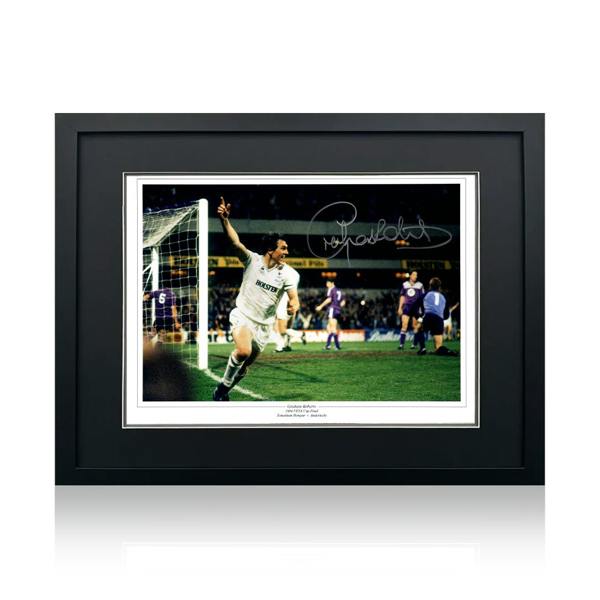 Graham Roberts Signed Tottenham Hotspur Image Deluxe Mount Frame