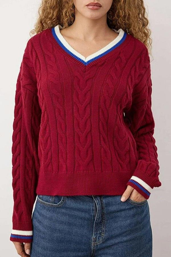 WOVCOR Cable Knit V Neck Jumper