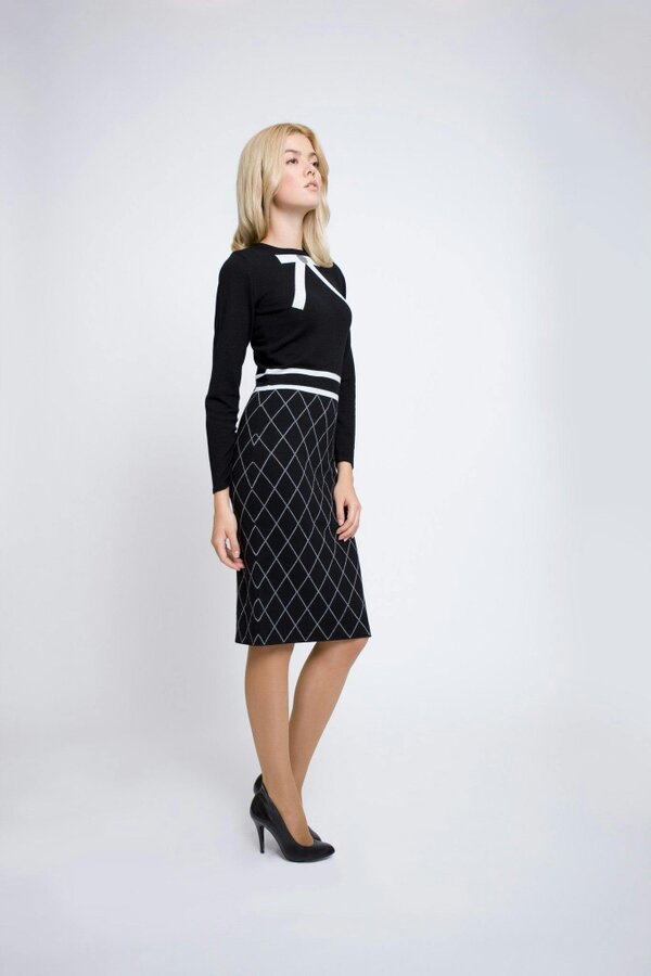 Chloe bow jacquard knitted dress in black