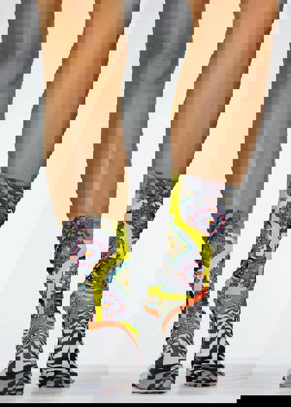 Jemsox BLACK WAVES Ladies Novelty Gift Socks