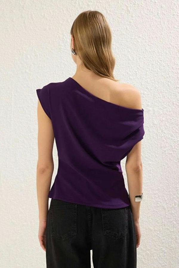 Hoxton Gal Draped, Gathered Detail Knit Blouse with Asymmetric Neckline