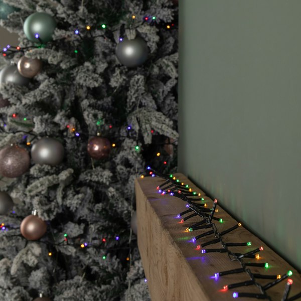 Samuel Alexander 15.5m 600 LED Colour Changing Christmas String Lights in White to Multi-Colour