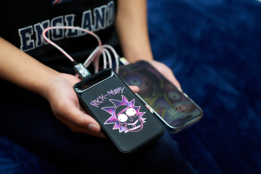 Lazerbuilt | Rick and Morty Light-Up Power Bank 10,000mAh