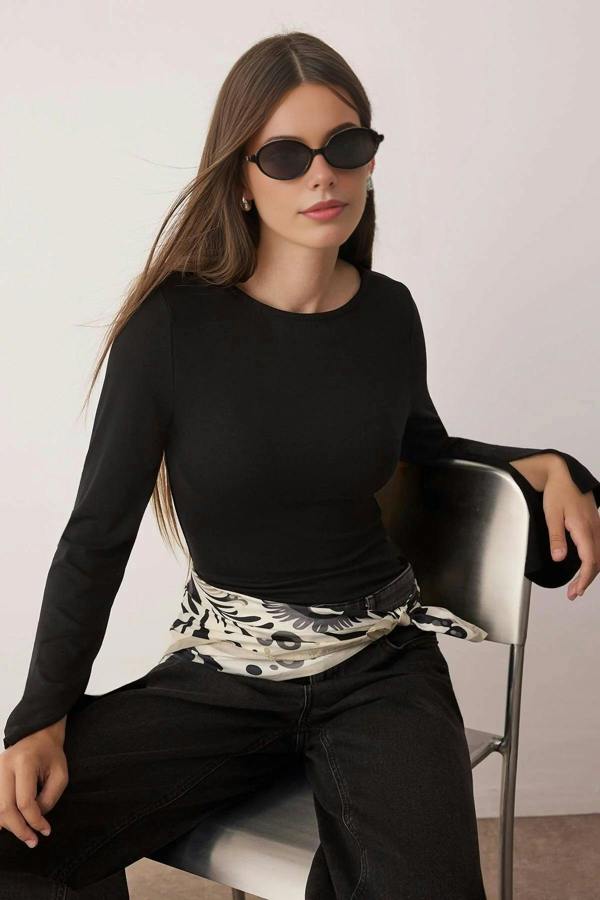 WOVCOR Fitted Boat Neck Soft Long Sleeve Flexible Knit Blouse