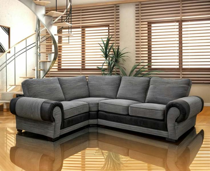 Tango Sofa Scene