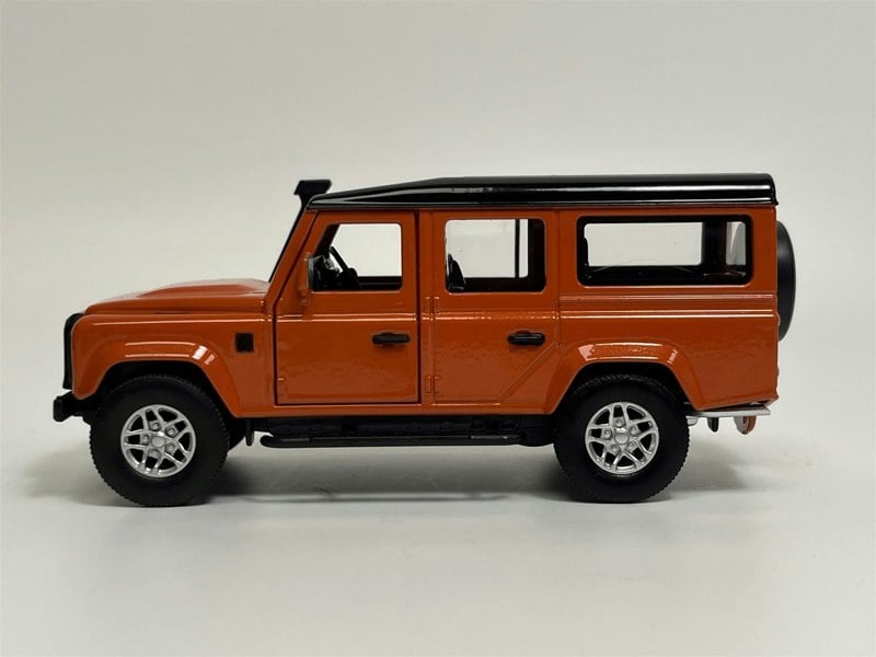 Tayumo Land Rover Defender 110 Tangiers Orange LHD 1:36 Scale LHD Tayumo 36100010