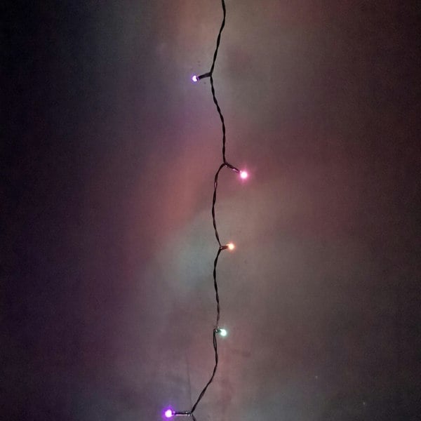 Samuel Alexander 100 LED 10m Premier Christmas Indoor Outdoor Multi Function Battery Operated String Lights with Timer in Rainbow