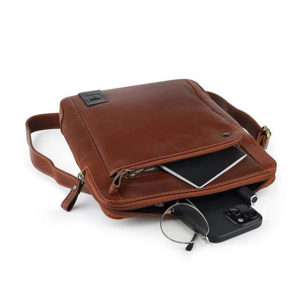 PRIMEHIDE Medium Leather Messenger Bag - Matteo Tuscan