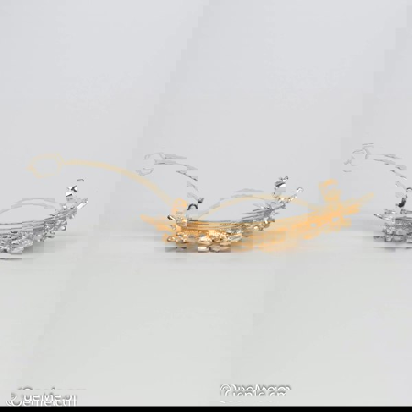 butterfly hair clip open