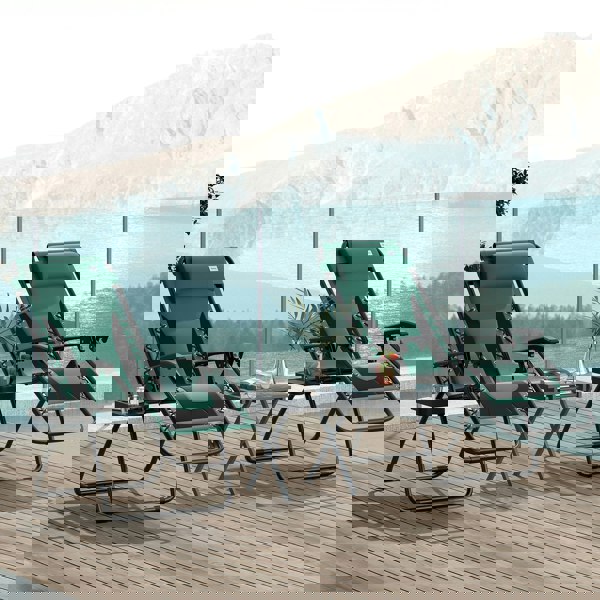 Outdoor Lounge Chair