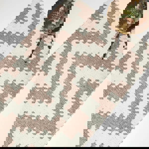 HOMESCAPES Malina Brown & Natural Kilim Cotton Rug