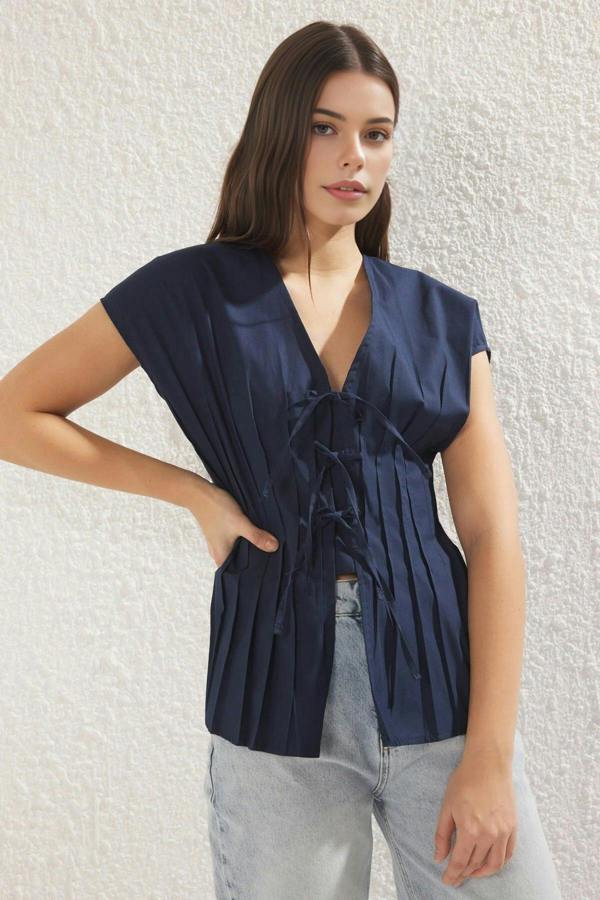 WOVCOR Fitted Woven Shirt with Waist Darts Detail and Tie Closure