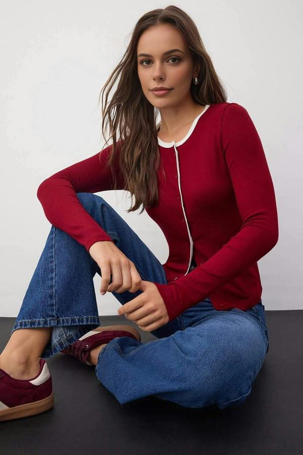 WOVCOR Color Block Knit Blouse with Button Details