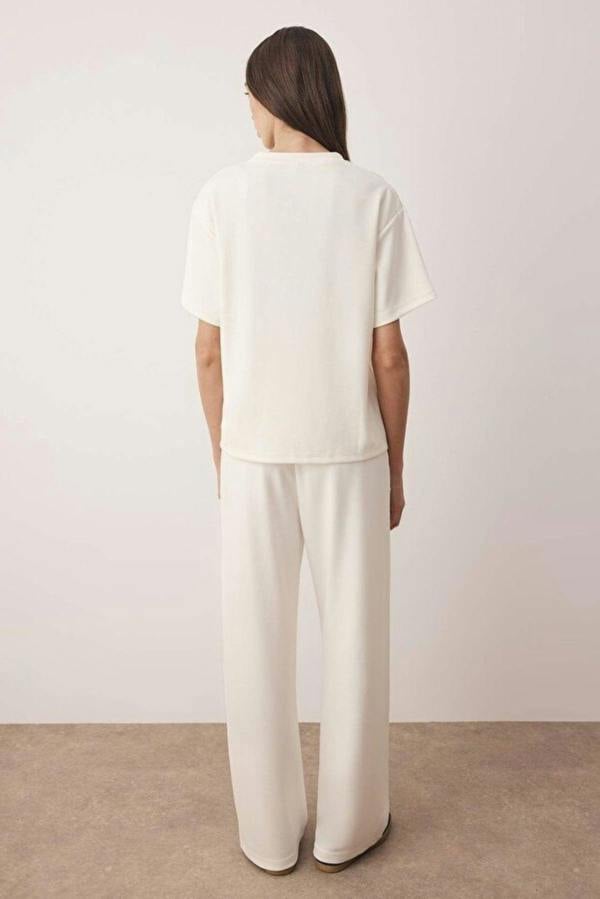 WOVCOR 2-Piece Short Sleeve Crew Neck Relaxed Fit Stretch Knit Top & Pants Set