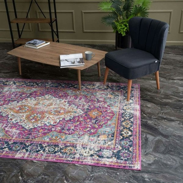 Living Room Rug Vintage Bordered in Multicolour