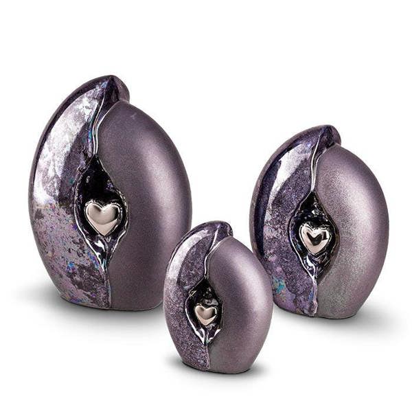 Memorials Direct Ceramic Urn (Graphite with Silver Heart)