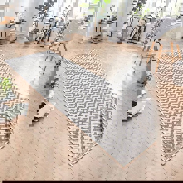 The Rugs Palma Reversible Indoor-Outdoor Rug |Chevron Design