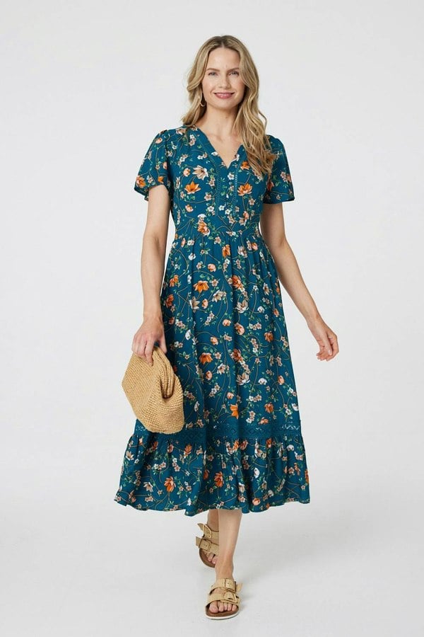 Teal | Floral Lace Trim Short Sleeve Midi Dress : Model is 5'10"/178 cm and wears UK10/EU38/US6/AUS10