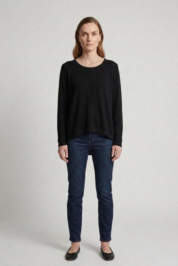 Black | Long Sleeve Relaxed Lightweight Knit Top
