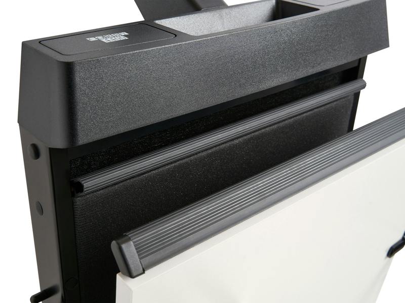 Corby 4400 Trouser Press in White & Black - UK Plug
