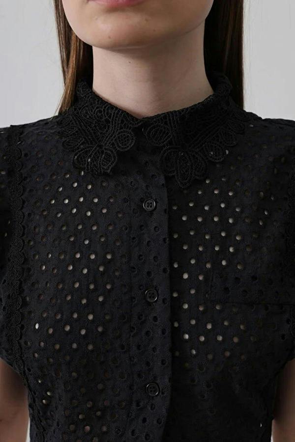 WOVCOR 100% Cotton Embroidered Sleeveless Crop Shirt
