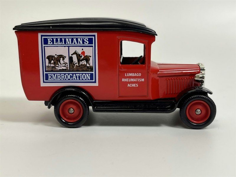 MCSlots Dennis Parcels Van 1934  Hudsons Soap Days Gone Lledo 16031D B4