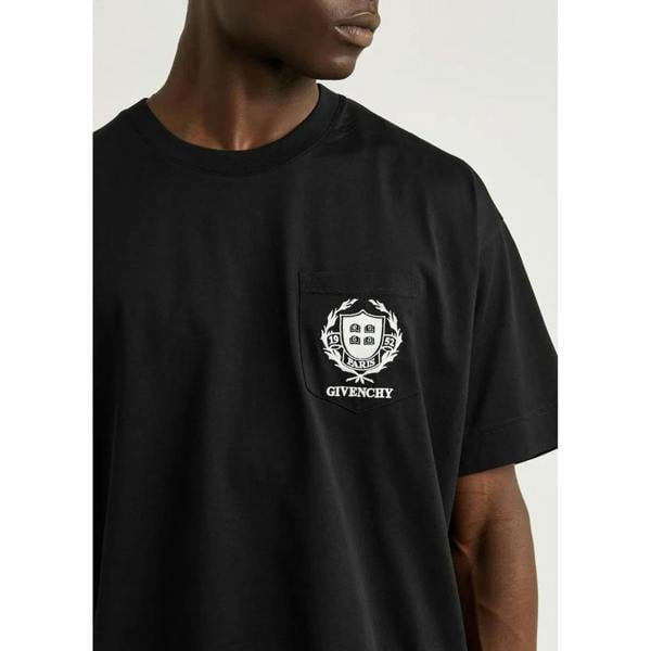 Givenchy Crest Logo T-Shirt   in  Black