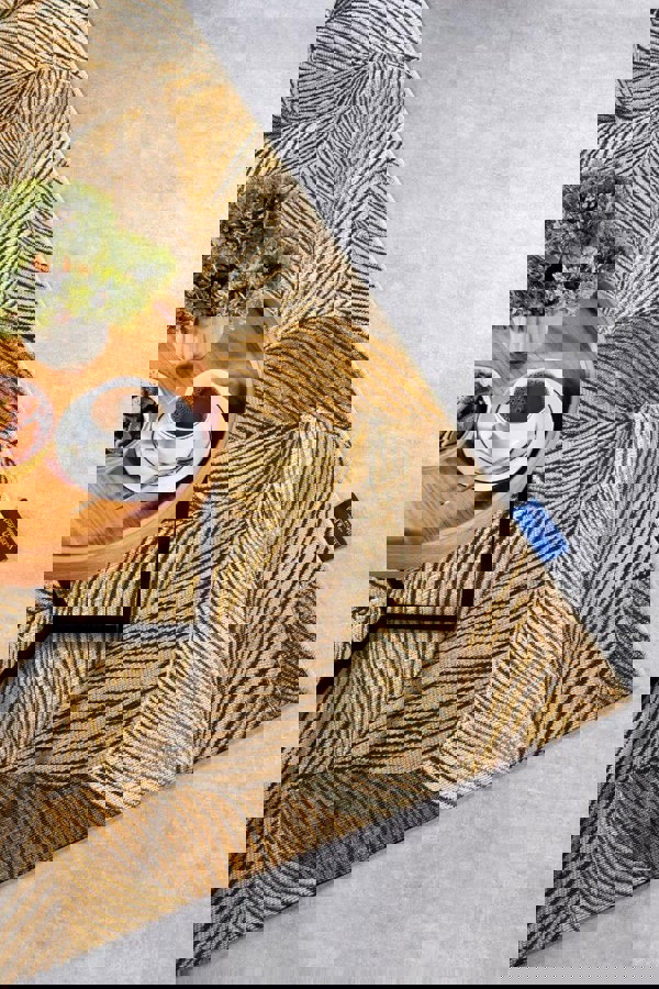 Indoor & Outdoor Rug Eugene Gold Black