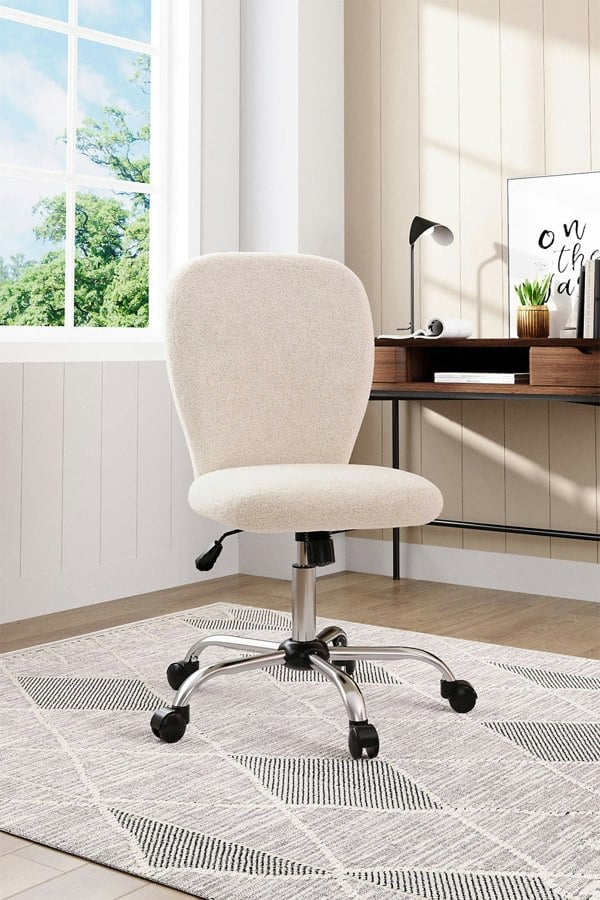 Living and Home Super Comfy Plush Office Chair with Wheels