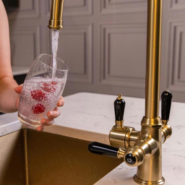 Flode korsa | Traditional Cruciform Style 3 in 1 Instant Boiling Tap | Black Ceramic Levers | Brushed Brass Finish