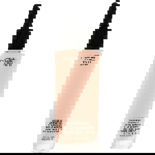 M.A.C Studio Waterweight SPF30 Foundation NC20 30ml - Extra