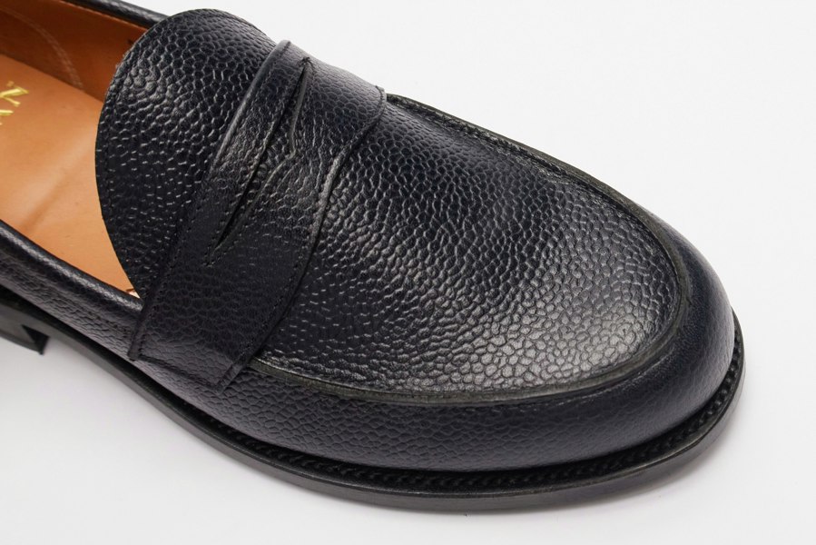 Macian Ludo Penny Loafer - Black