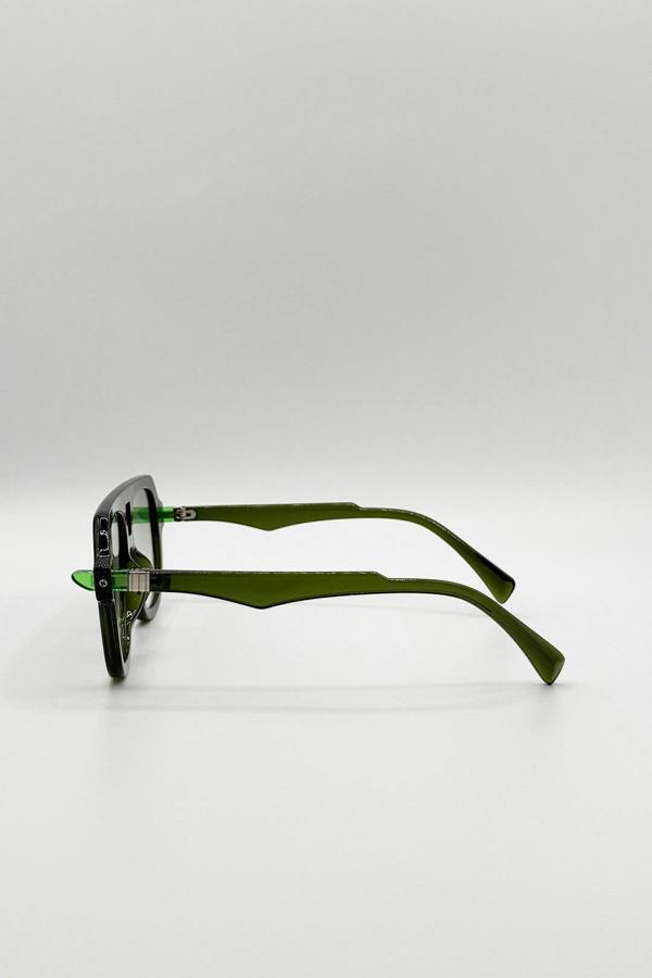 SVNX Bold Navigator Sunglasses in Green