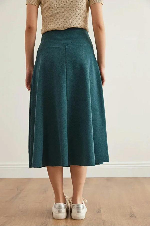 Hoxton Gal Waist-Banded Flared Knit Skirt