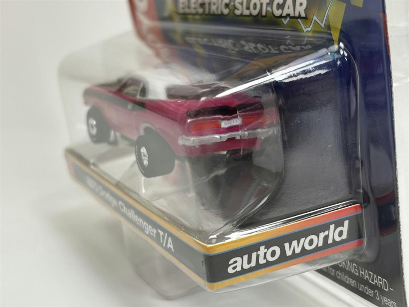 Auto World Slot Cars 1970 Dodge Challenger T/A Pink Thunderjet Ultra G HO Slot Car SC377-5