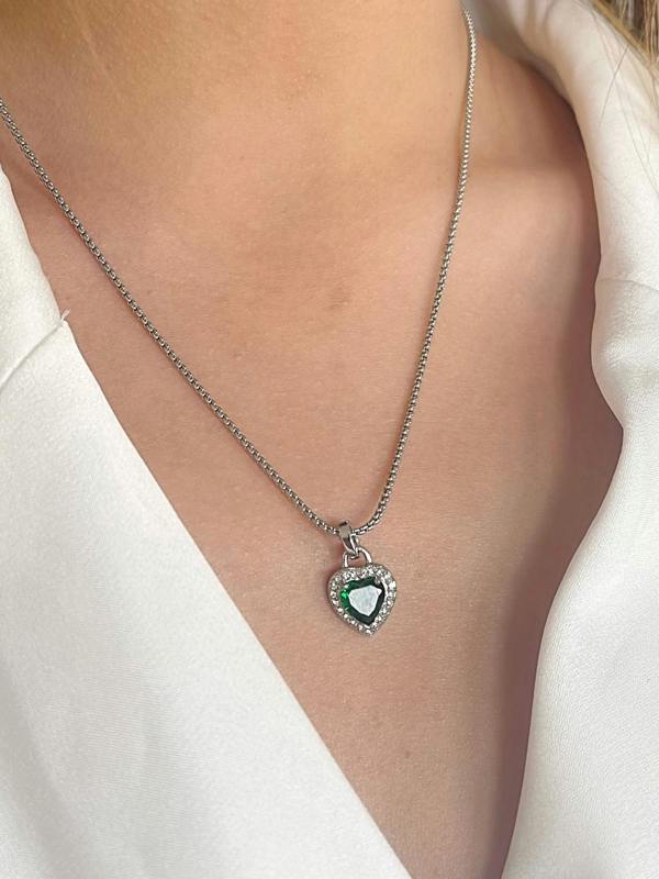Green Diamante Heart Necklace and Earrings Set in Silver - svnx