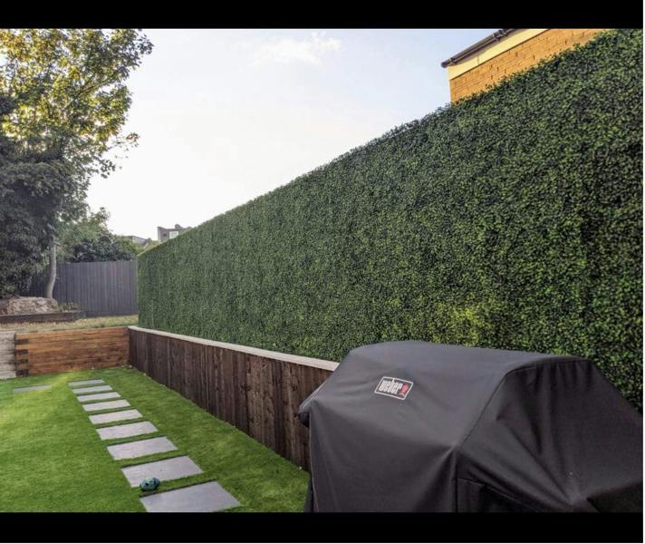 HYGRAD BUILT TO SURVIVE Artificial Boxwood Hedge Panels 50×50cm – Green Wall Screening, Pack of 12 | HYGRAD®