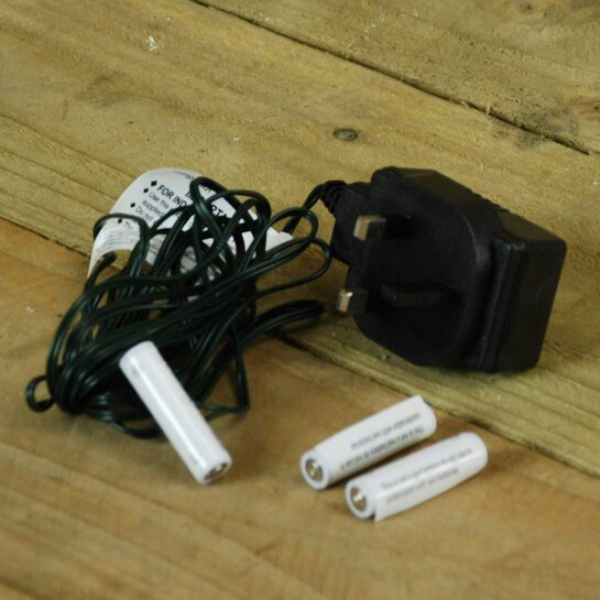 Samuel Alexander 3 x AAA Money Saving Battery Replacement Plug In Adapter