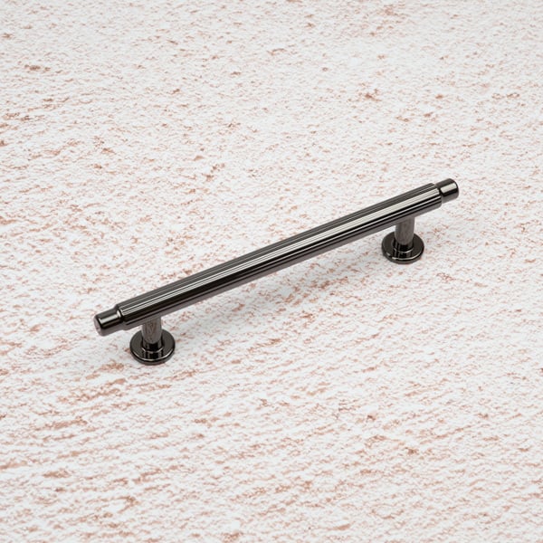 Handle & Home Black Nickel Reeded Cabinet T-Bar Handle and Coordinating Disc Knob