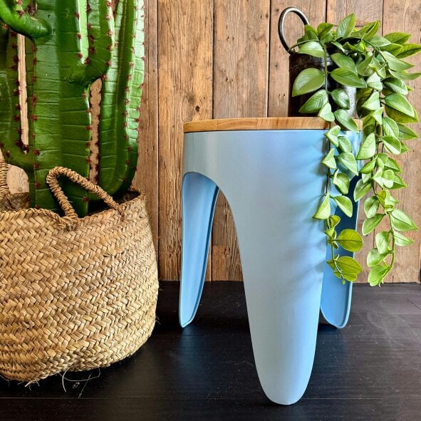 Love Frankie Tripod Stool Sky Blue - Large
