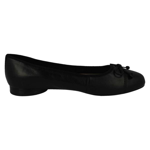 Clarks Womens Clarks Ballerina Style Flats Loreleigh Rae