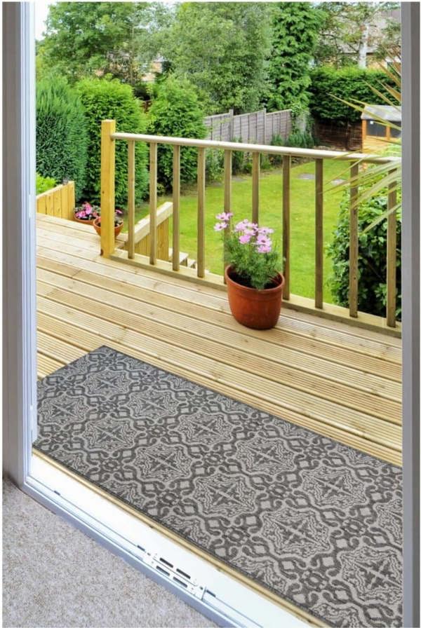 County Victorian Indoor/Outdoor Rug | Versatile Home Decor |